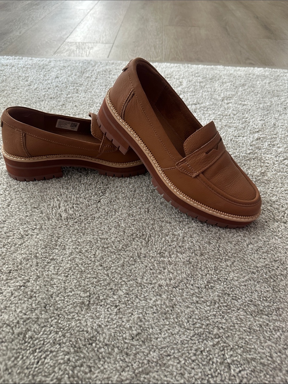 TOMS Cara Penny Loafer size 8.5